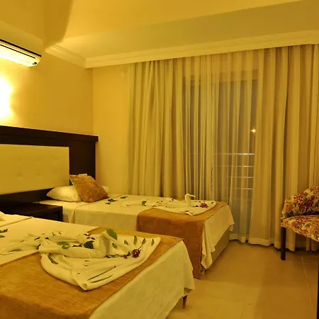 Erkal Otel 4*